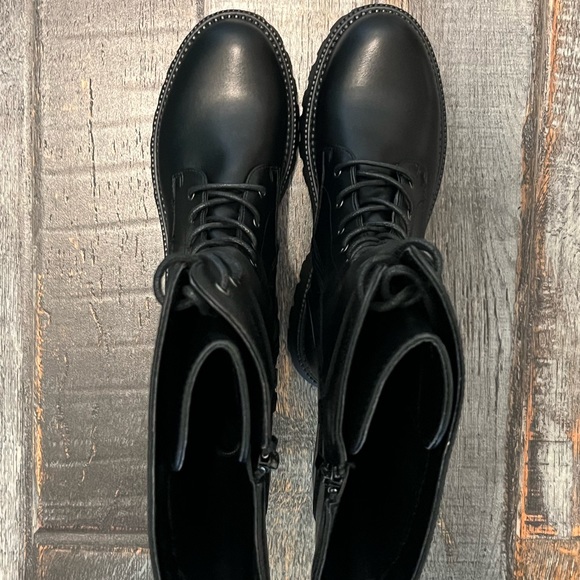 Steve Madden Barricade Boots - Picture 1 of 9